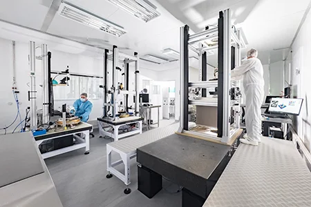 Simera Sense cleanroom